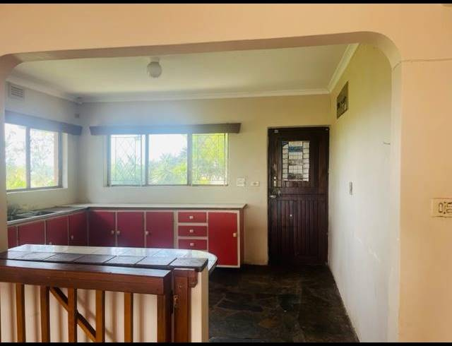 4 BEDROOM HOUSE FOR SALE IN YELLOWWOOD PARK